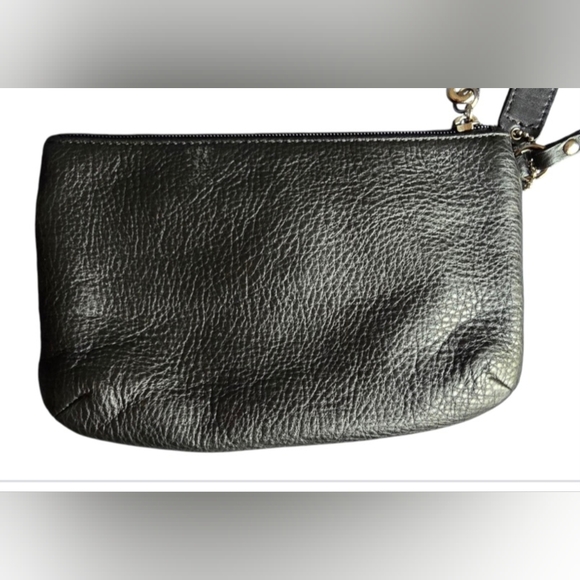 EUC Coach Park Medium Turnlock wristlet black pebbled leather F49472 - Picture 6 of 10